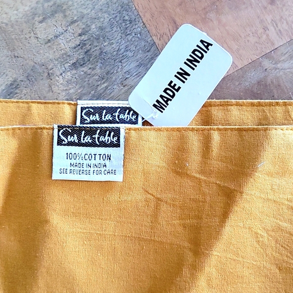 Sur La Table placemats - Picture 3 of 4